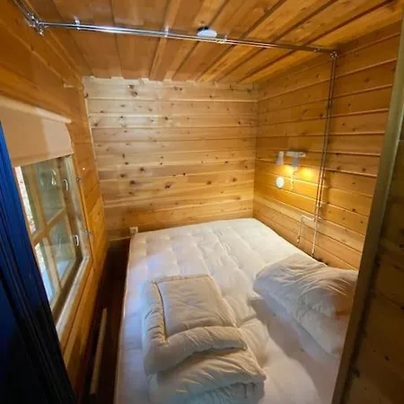 Jaenkkaerinne Cozy Levi, Lapland בקתה *