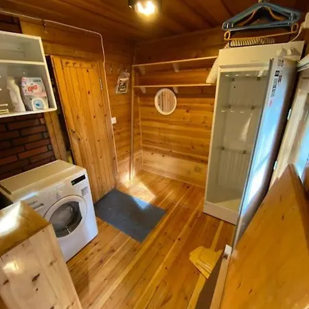 Jaenkkaerinne Cozy Levi, Lapland בקתה Kittilä